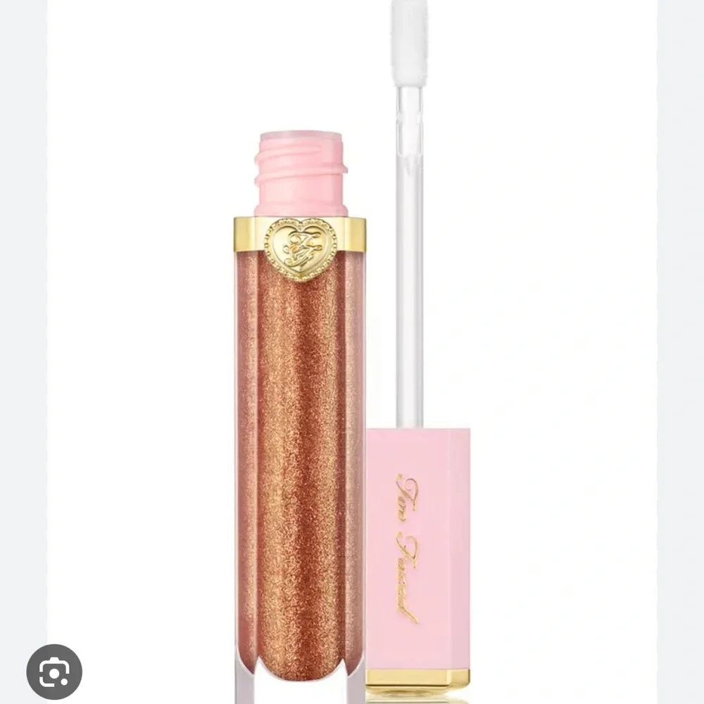 ⭐🎉Pretty Penny Too Faced Dazzling Lip Gloss